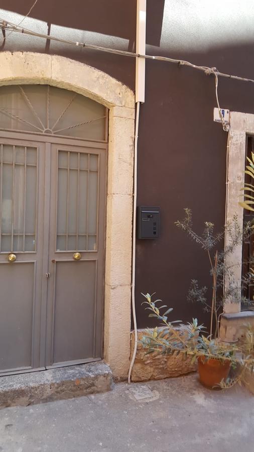 Il Pozzo Di Santa Teresa Apartment Catania Exterior photo